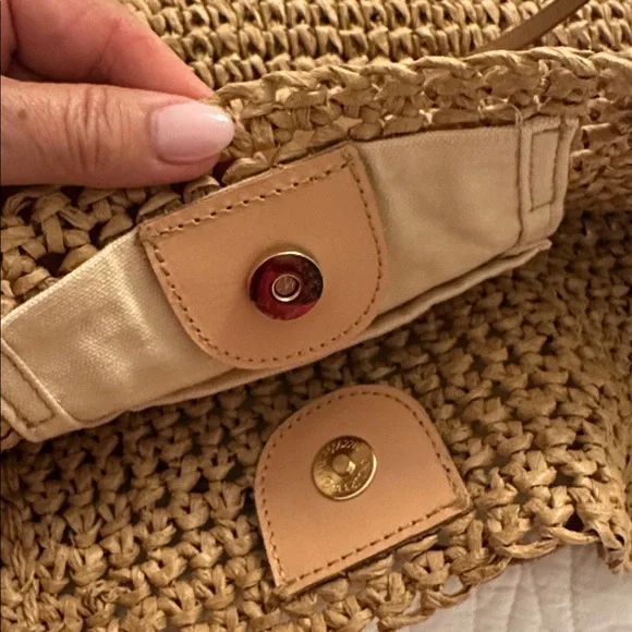 NWOT Banana Republic Woven Straw Tote with Tassel ☀️🏖️ - Picture 7 of 10